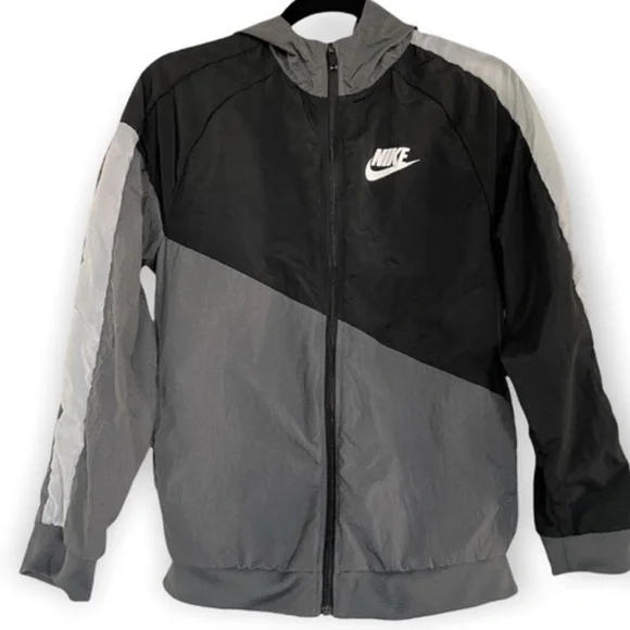 Nike Kids Windrunner Windbreaker Jacket