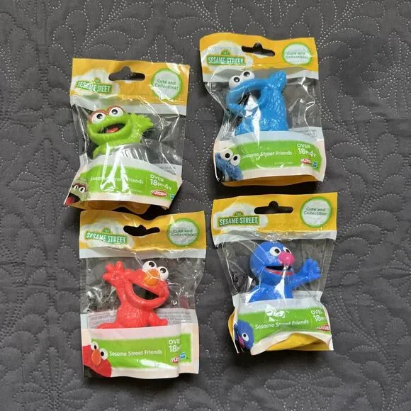 Sesame Street Lot Of 4 Figures Elmo Oscar Cookie Monster 2013 Hasbro Cake Topper
