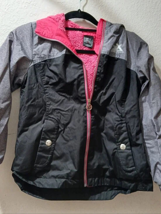 ZeroXposur Girls' Black & Gray Jacket with Pink Sherpa Lining