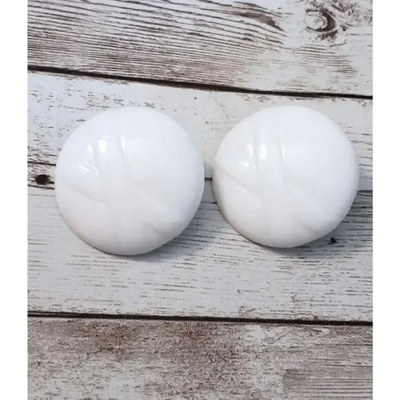 Vintage Clip On Earrings - Large White Patterned Circle - Statement