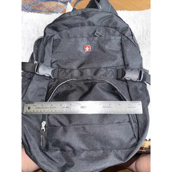 NWT Swiss Gear By Wenger #9350  Backpack Black & Black NEW.‎ 5279
