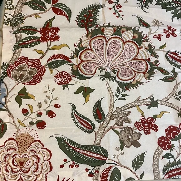 Floral Patterned Williams Sonoma Kitchen towel/  New!Firm Price