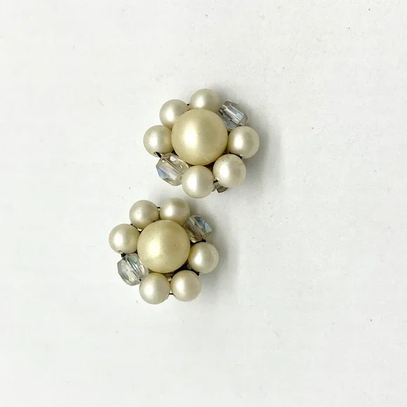 Vintage Faux Pearl Clip On Earrings‎ Flower Design with Rhinestone Accent