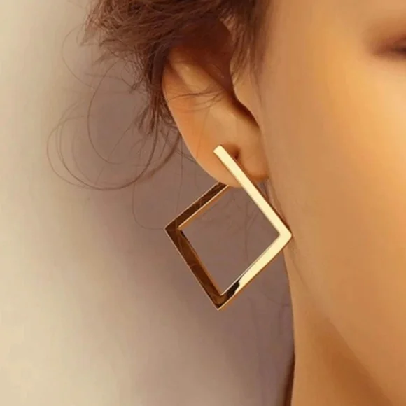 Gold Tone Square Earrings Zinc Alloy