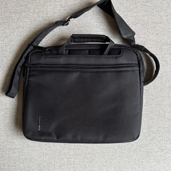 Elegant Black Laptop Bag for Professionals
