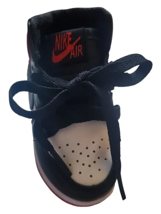 Mini Nike Air Jordan Shoe Keychain W/USB Power Bank Black/Red/White 8000mAh Capa