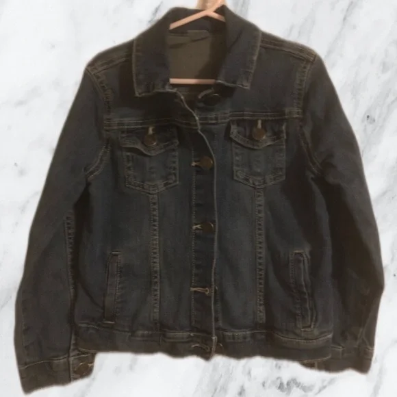 Carters girl Jean Jacket size 6