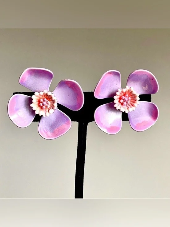 Vintage Enamel Flower Clip Earrings Purple Pink Gold Tone Statement Floral EUC
