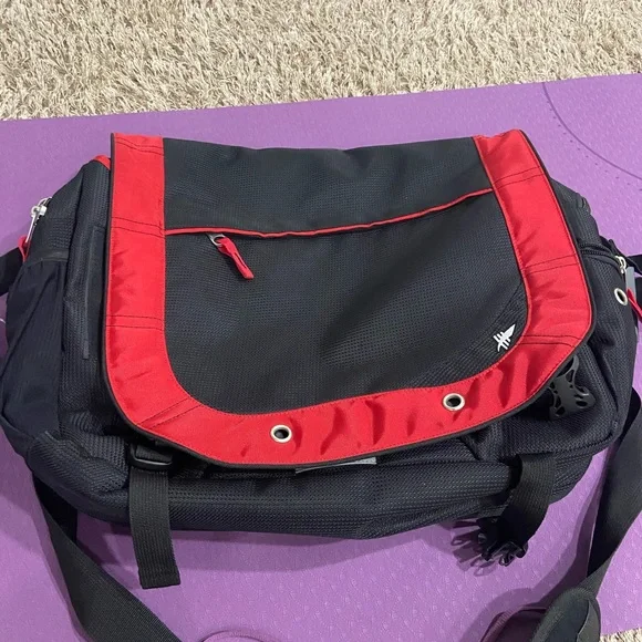 NWOT High Sierra Black/Red Rugged Laptop Briefcase Shoulder Strap Rare/Sample