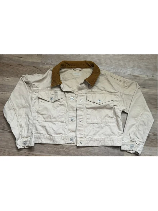 Girls Cropped khaki jacket from Weekend Academy sz 10/12
