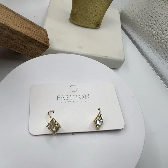 Shiny‎ Rhinestone Gold Tone Earrings NEW
