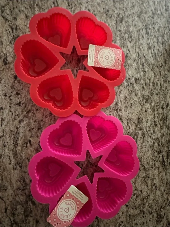 2 Red and Pink Heart Silicone Mold for Baking and Crafts - Unbranded