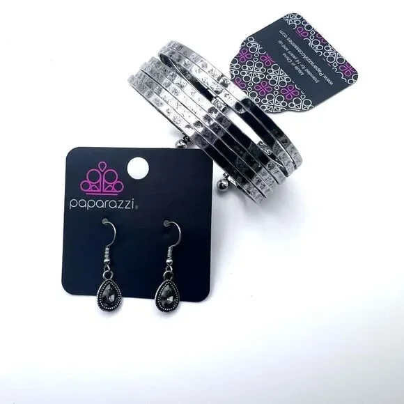 5/$25 Paparazzi Silver Teardrop Earrings