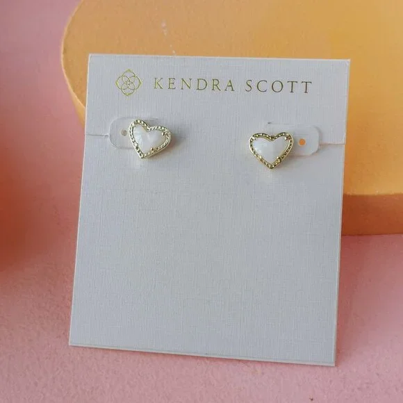 Kendra Scott - Ari Heart Ivory Mother-Of-Pearl Gold Stud Earrings - NEW