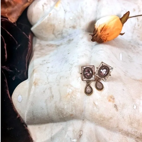 Pink Vintage Earrings‎
