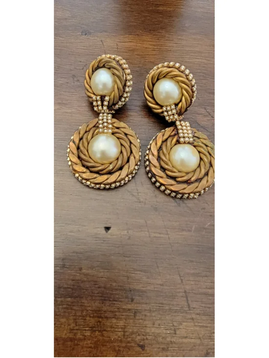 Vintage Faux Pearl Rhinestone Rope Swirl Clip On Statement Earrings Gold Tone