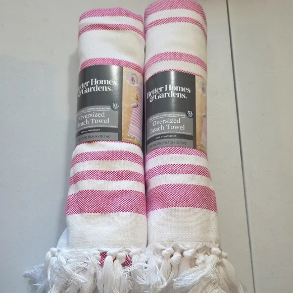 Better Homes And Gardens Pink and White Beach Towel