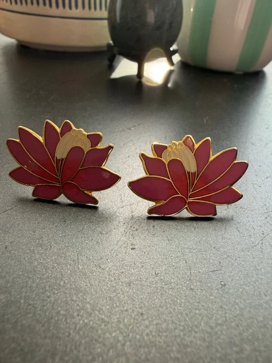 Laurel Burch “Pond Lily”Enamel Stud Earrings, collectors piece.