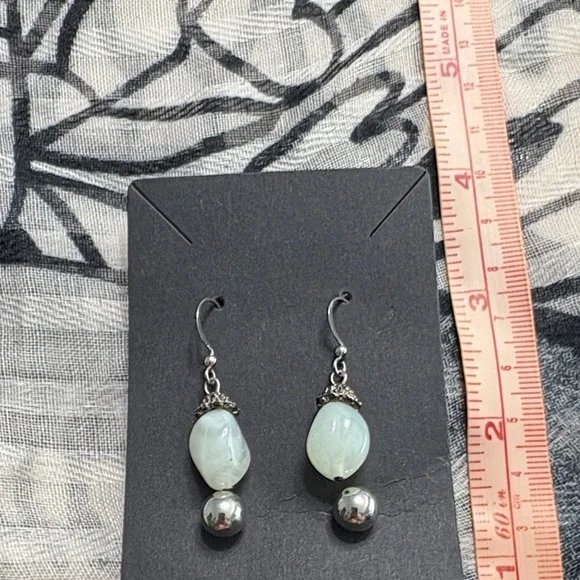 🖤Silver and White Stone Drop Earrings🖤