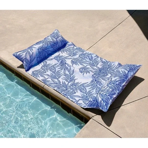 New Southern‎ Tide Blue Palms Pool Float