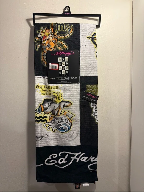 Ed Hardy flash tattoo Iconic horoscope signs print  cotton beach towel BNWT