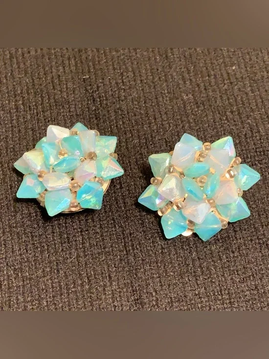 VTG Opalescent Aqua Cluster Clip Earrings Vintage Costume W Germany