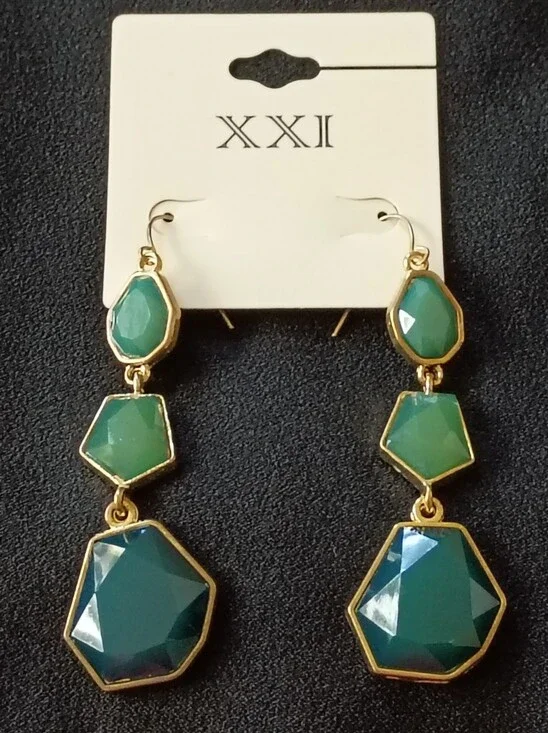 Green Dangle Earrings Long Women Gold Tone Faceted Statement Fashion Jewelry New