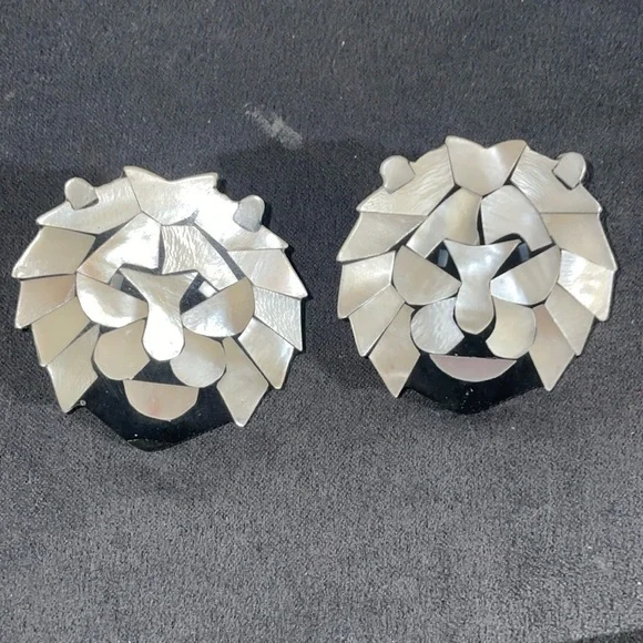 Vintage Lee Sands mother of pearl mosaic earings