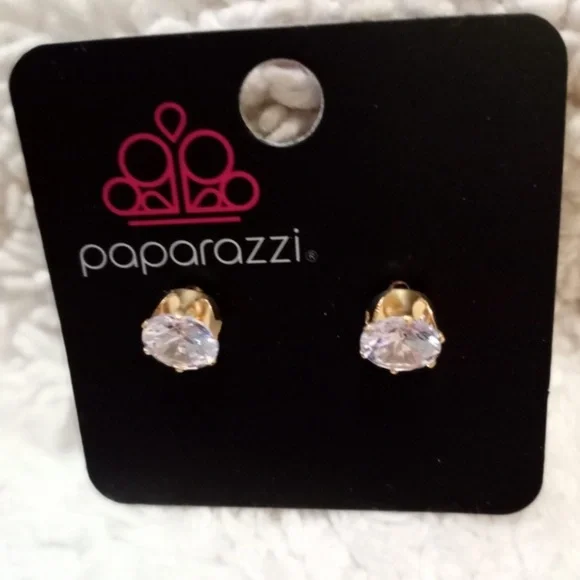 Just Timeless Earrings NWT