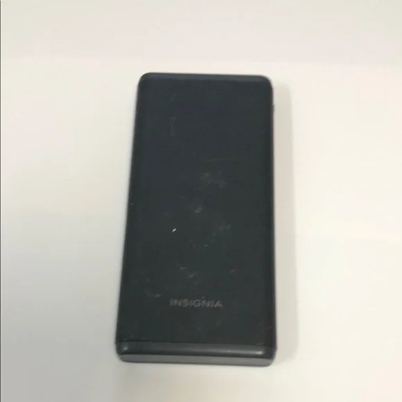 Insignia Black Portable Charger