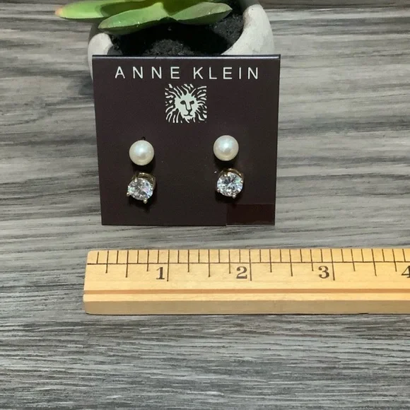 2 New Pairs Anne Klein Pierced Earrings‎