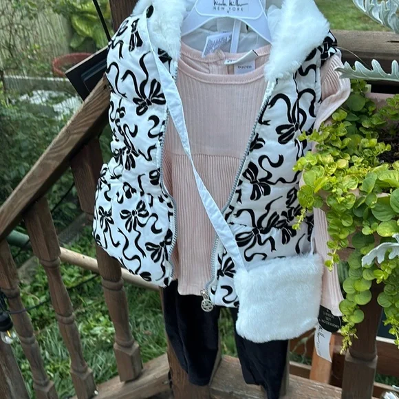 Nicole Miller Set Size 3‎ T vest with hoodie leggings,top,little crossbody