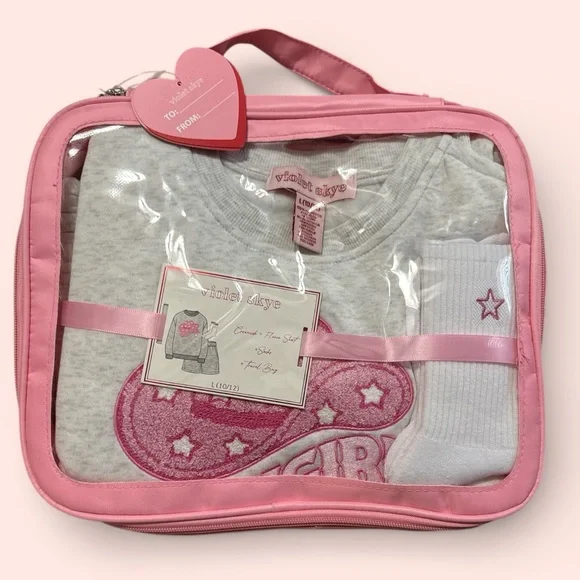 New in Carrier Cowgirl Hat Pink and Gray Embroidered Sweatshirt 4-Piece Set