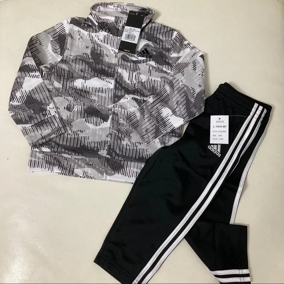Adidas grey long sleeve top pants active outfit 4022