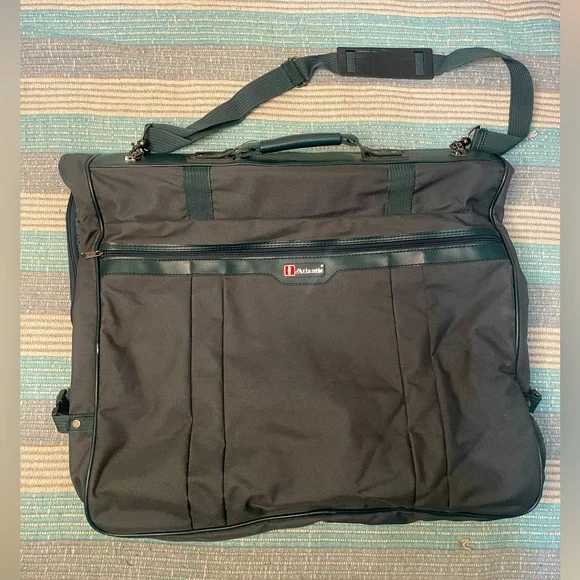 Atlantic: dark army green vintage wardrobe bag