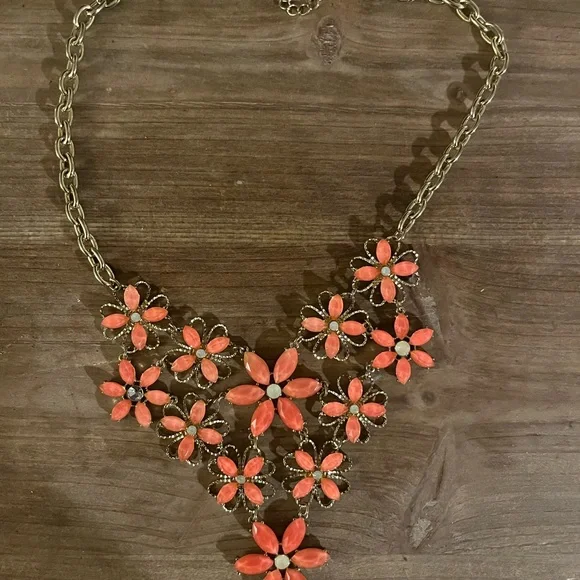 Paparazzi Coral Floral Necklace with Gold‎ Chain