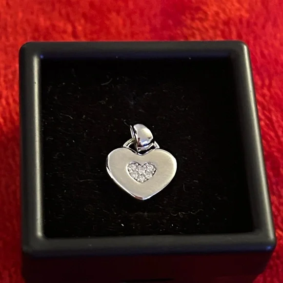 Luxury‎ Moissanite Diamond Heart Pendant