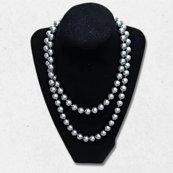 Luminous Faux Pearl Hand Knotted Necklace Double Layered Fish Hook Clasp Gray W