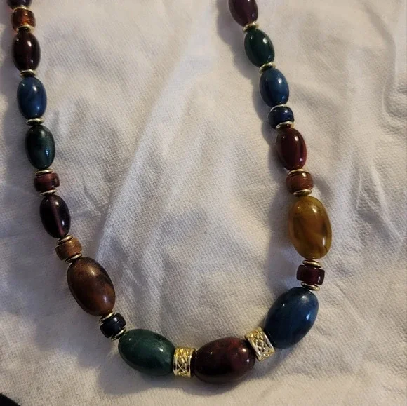 Pretty jewel tone necklace