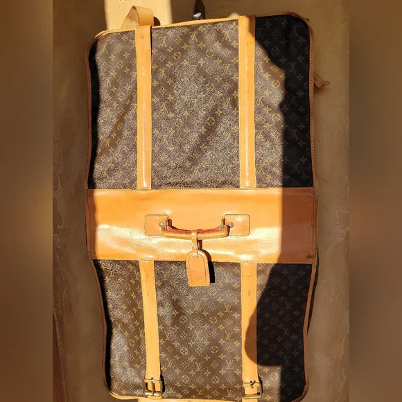 Louis VuittonVintage Luxury Brown and Tan Monogram Logo Large Travel Bag