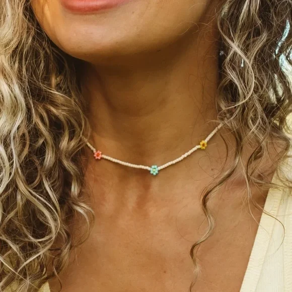 Urban Outfitters Layla Beaded Flower Layered Necklace Gold Tone Assorted Colors