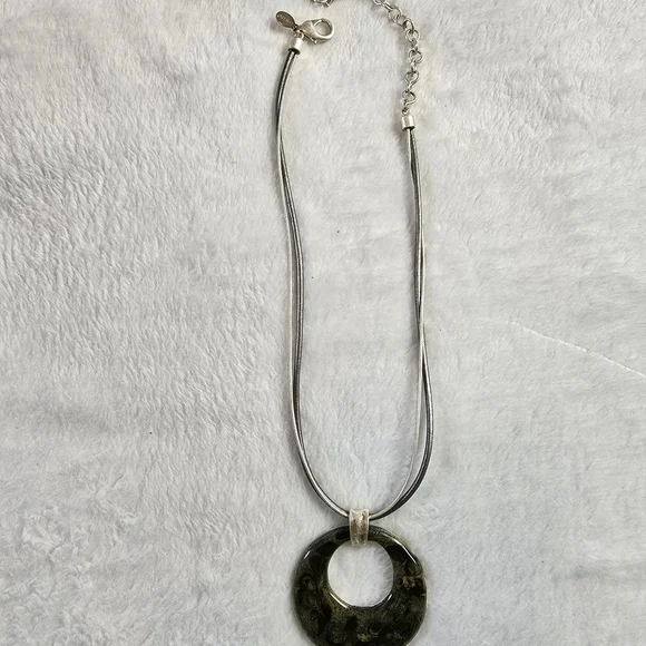 Elegant Silver and Black Pendant Necklace