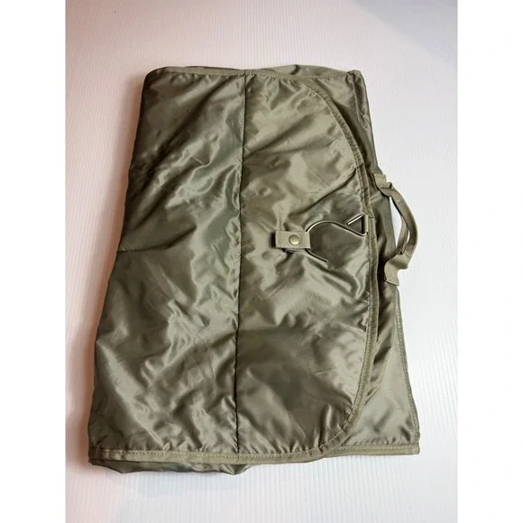 Briggs & Riley‎ Olive Green Ballistic Nylon Tri-Fold Hanging Garment Bag Travel