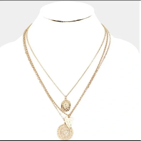 Lexy necklace