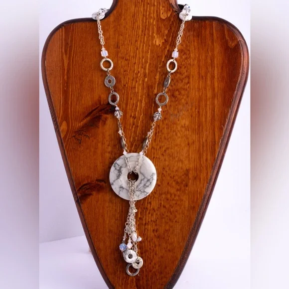 Tres Jolie, luxury vintage, necklace‎ white & silver A33