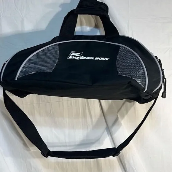 Road runner gym bag‎