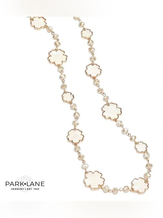 Park Lane Gold & Mother of Pearl - CLOUD - Necklace