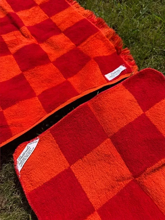 Vintage MCM Fieldcrest CHECKERBOARD Hand Towel Red Orange Cotton Washcloth 2 pc