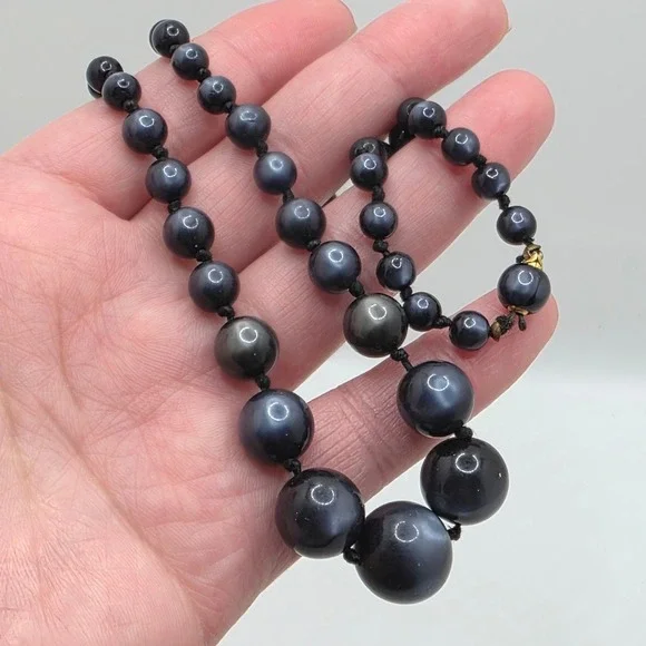 Vintage Moonglow Graduated Bead Necklace Navy Blue Black Knotted 16 Inch