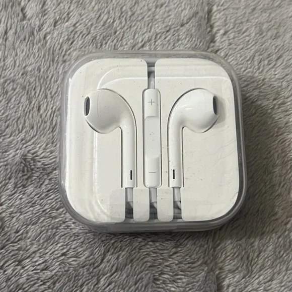 Apple Headphones with microphone